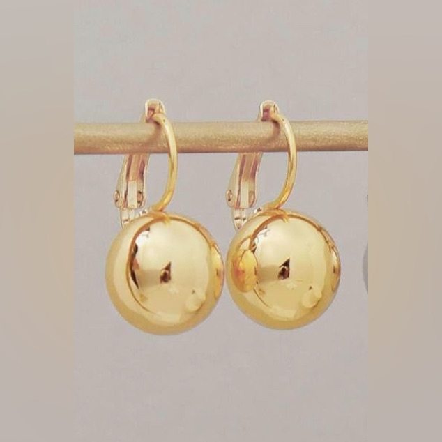 Stunning Lord Taylor Brass 14kt Gold Vermeil Ball Dangle Earrings 41$